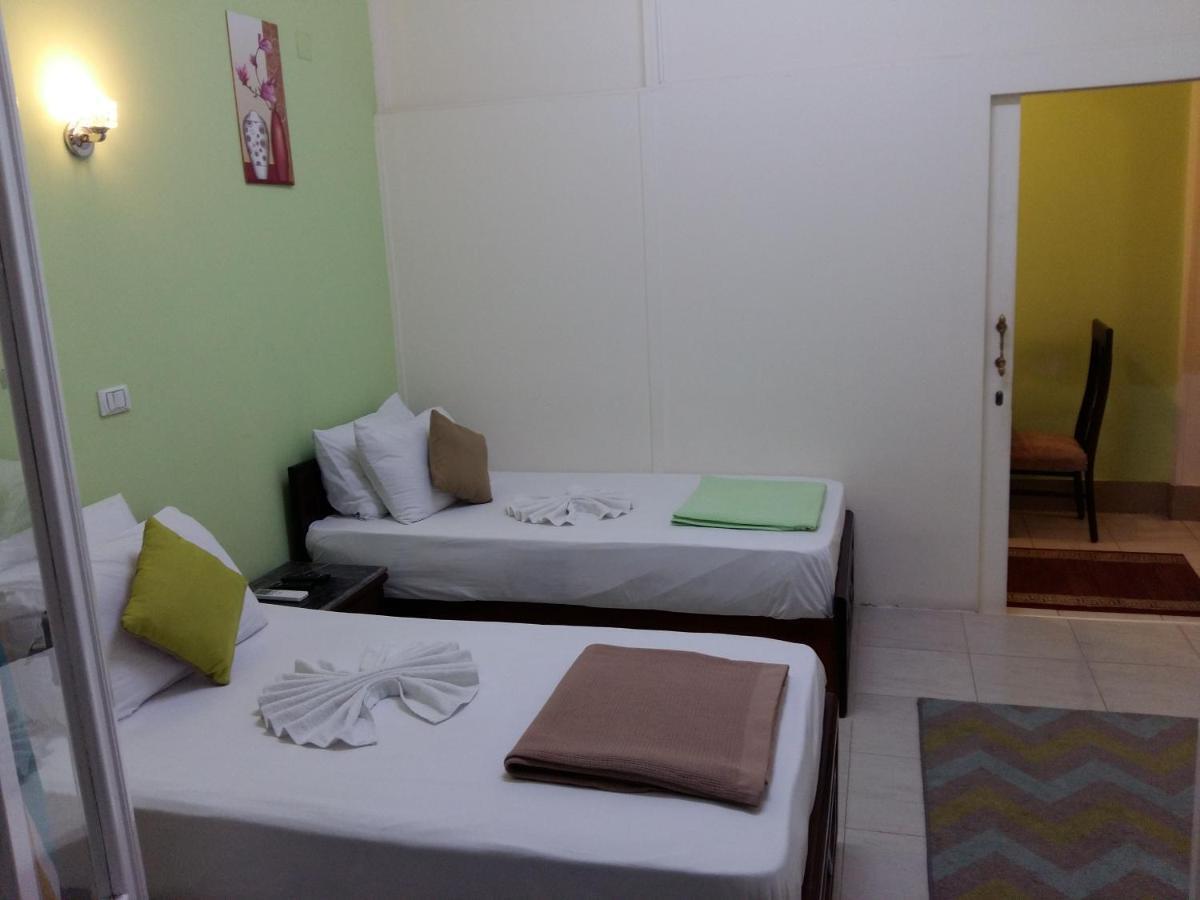 Golden Star Hostel Caïro Buitenkant foto